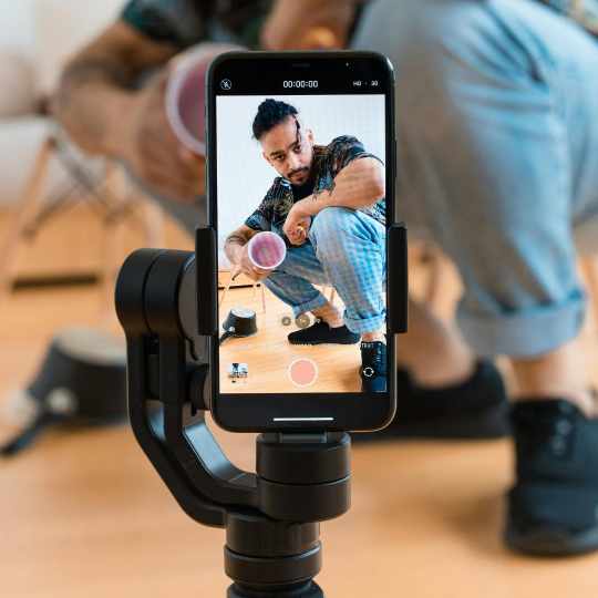 marque-personnelle-sur-TikTok-1 9 Stratégies Infaillibles pour Promouvoir Votre Marque Personnelle sur TikTok