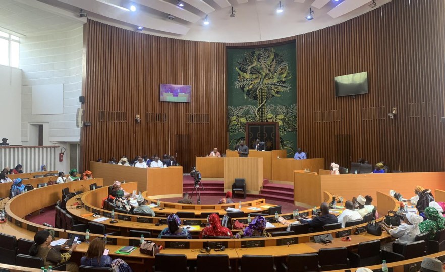 1000254251 Choc Politique au Sénégal : Bassirou Diomaye Faye Dissout l'Assemblée et Annonce des Élections Anticipées le 17 Novembre !